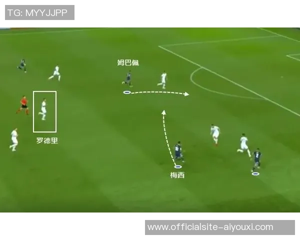 南京篮球队阵地战体系的战术解析与实战应用探讨