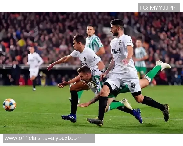 圣玛洛与洛里昂的激战前瞻：谁将赢得这场法甲对决的胜利